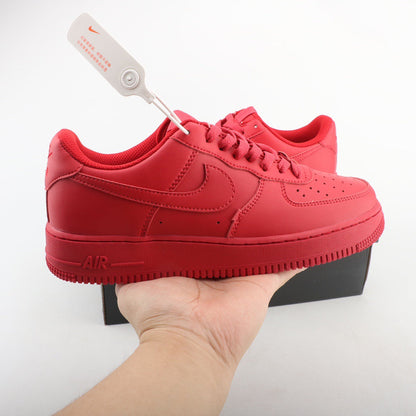 TÊNIS NIKE AIR FORCE 1 TRIPLE RED