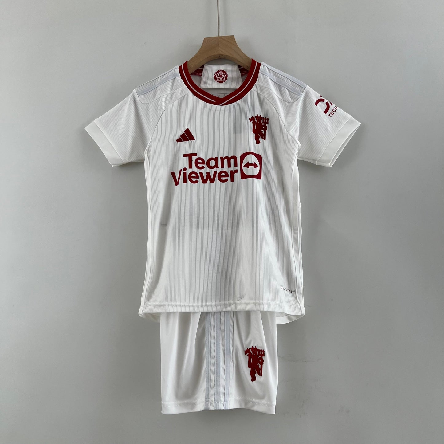 Manchester United third away KIDS 2023/24