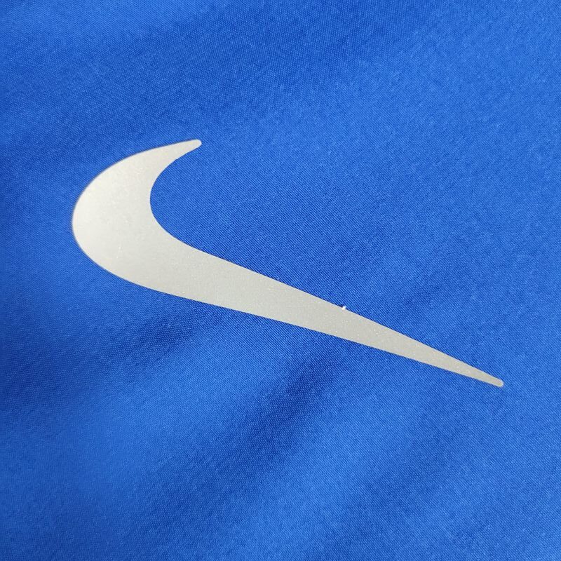 Corta Vento Azul Solid Nike
