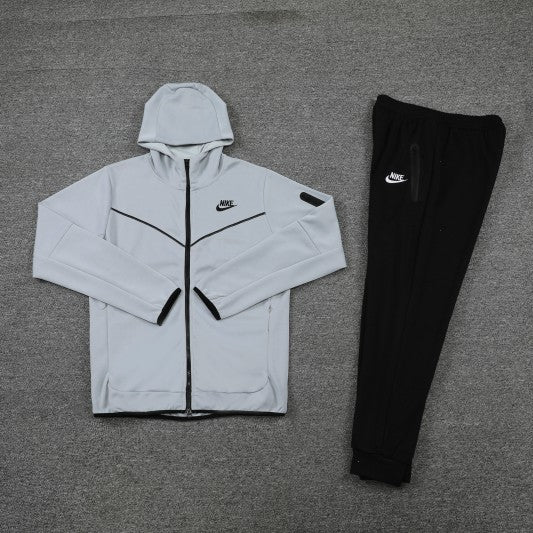 Conjunto Nike Tech Fleece Cinza x Preto