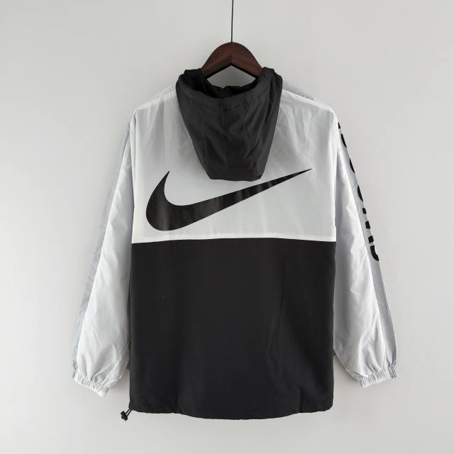 Corta Vento Swoosh Nike Preto x Branco - G -  PRONTA ENTREGA