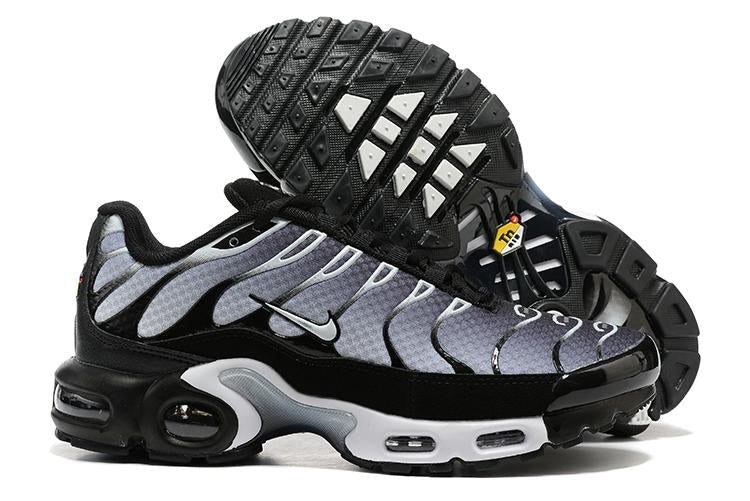 TÊNIS NIKE AIR MAX PLUS TN SMOKE