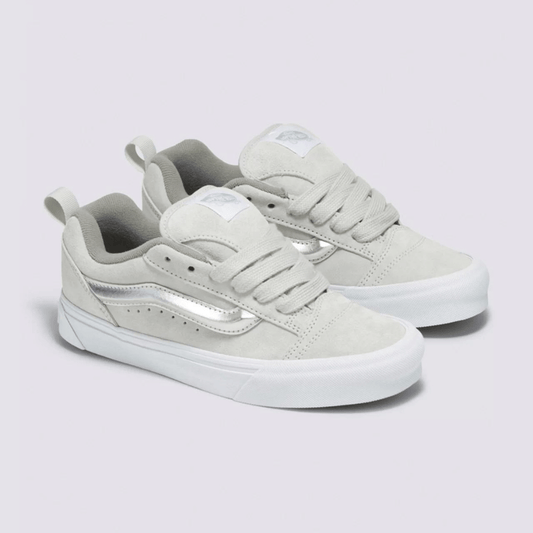 TÊNIS KNU SKOOL SILVER METALLIC TRUE WHITE