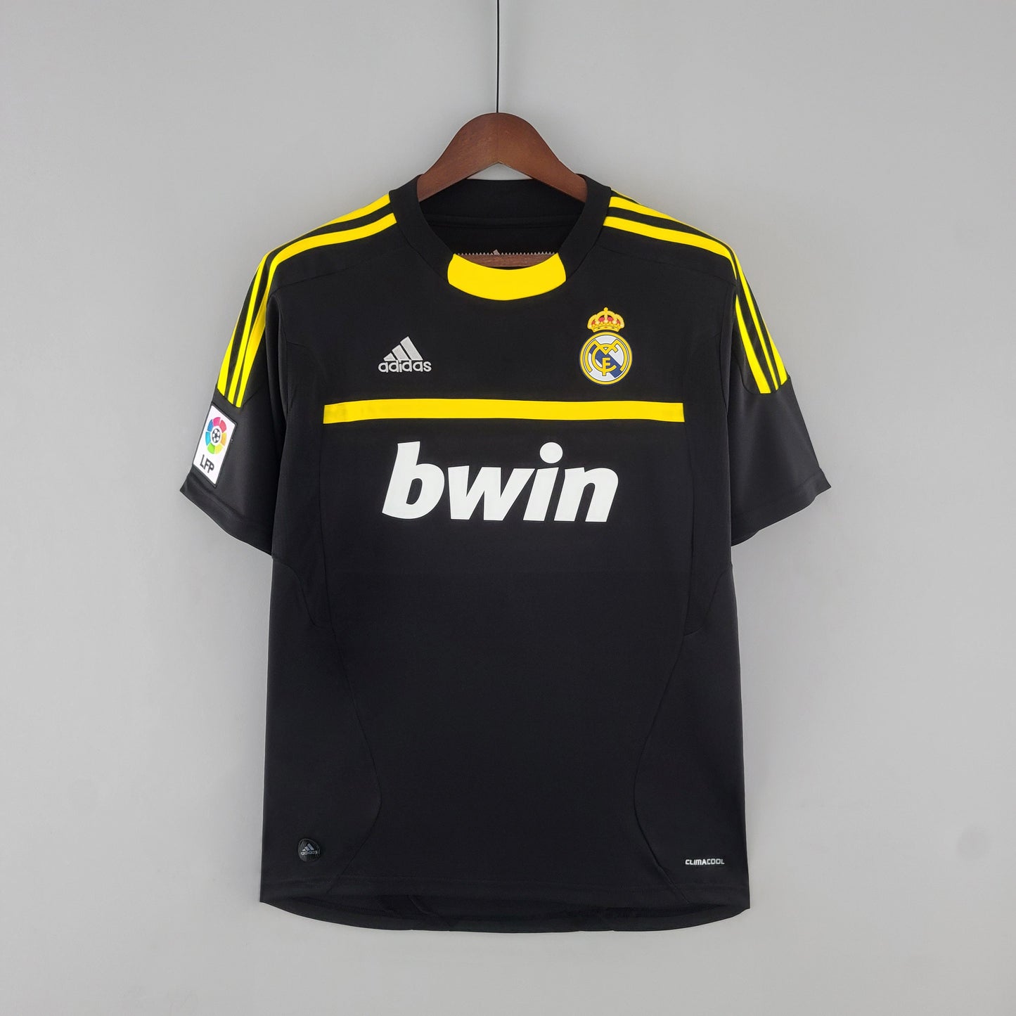 Real Madrid RETRO GOALKEEPER Black 2011/12