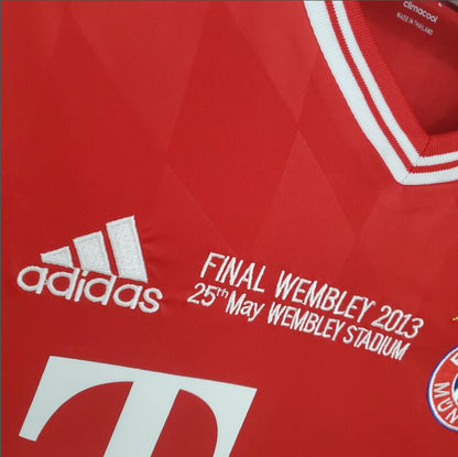 Bayern Munich RETRO Champions League LongSleeve 2013/14