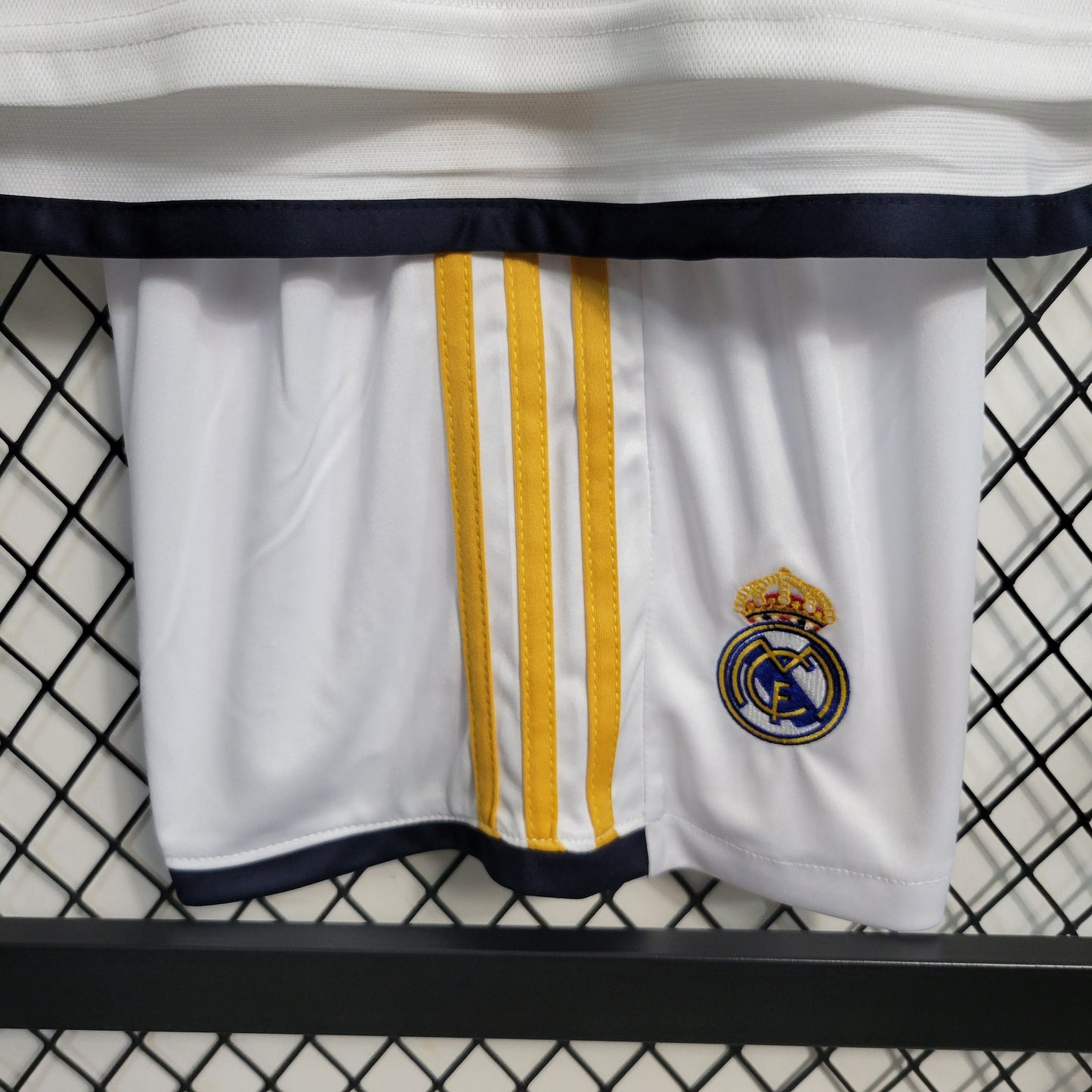 Kit Adidas Real Madrid I - 2023/24 Infantil