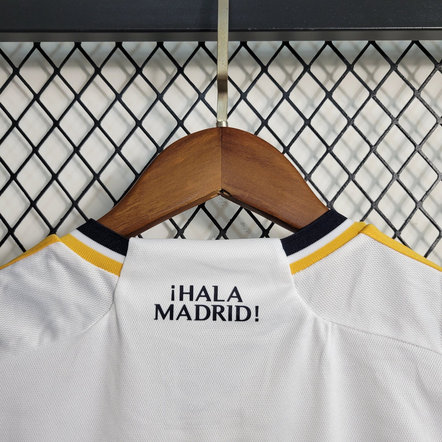 Kit Adidas Real Madrid I - 2023/24 Infantil