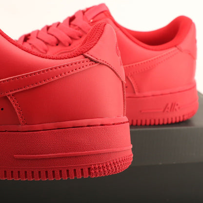 TÊNIS NIKE AIR FORCE 1 TRIPLE RED