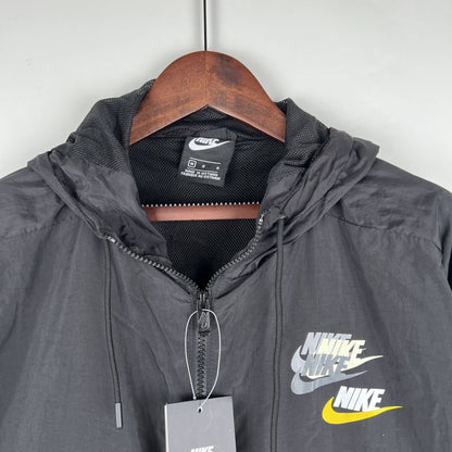 Corta Vento Nike Preto Triple Logo