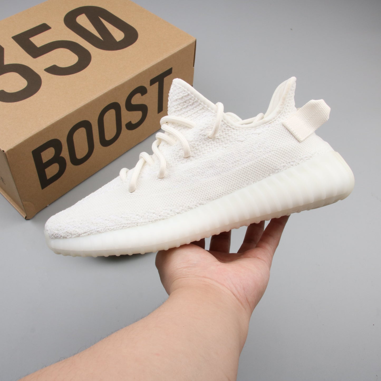 TÊNIS ADIDAS YEEZY BOOST 350 V2 CREAM/TRIPLE WHITE