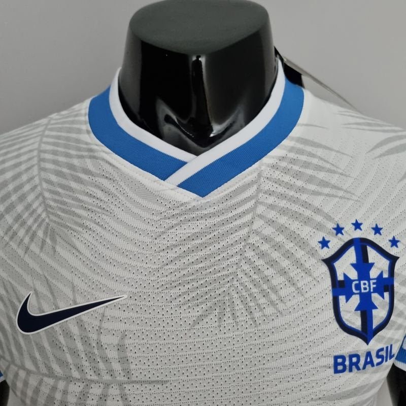 Camisa Brasil Branca Folhas Modelo Jogador