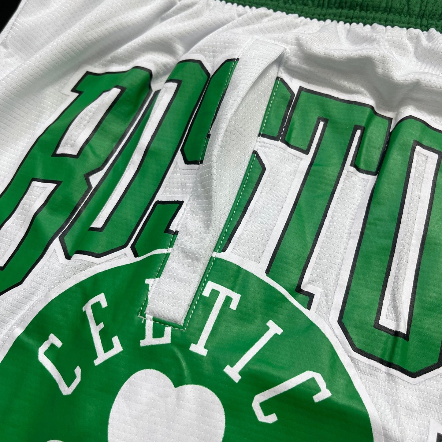 Shorts casual do Boston Celtics branco