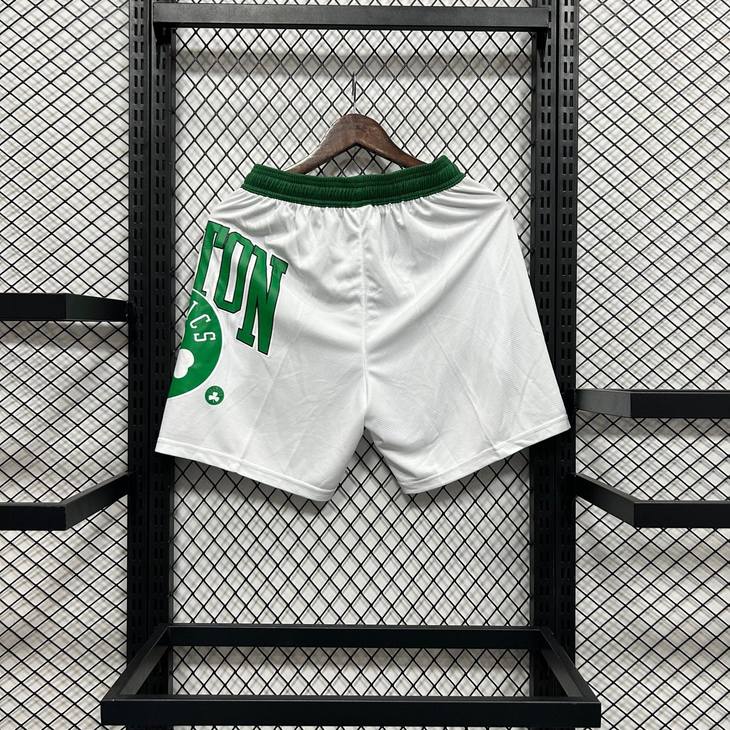 Shorts casual do Boston Celtics branco