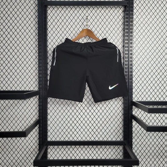 Shorts Nike versão preto refletivo